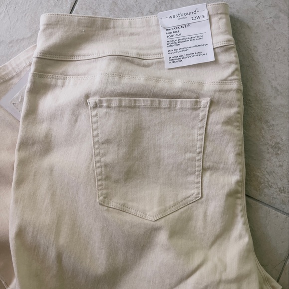 Westbound Jeans 22W S Ivory Parke Ave Fit Mid Rise Boot Cut NWT - Picture 10 of 11